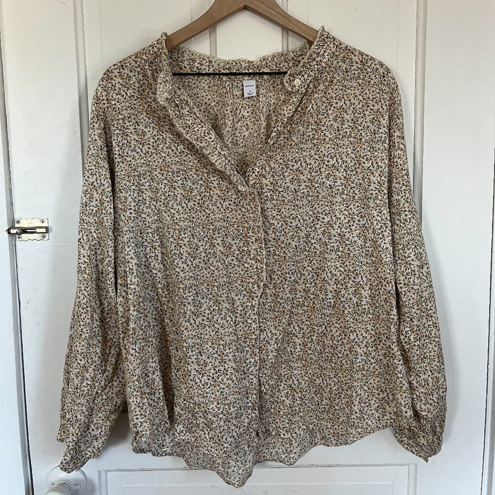 Old Navy Long Sleeve Floral Blouse